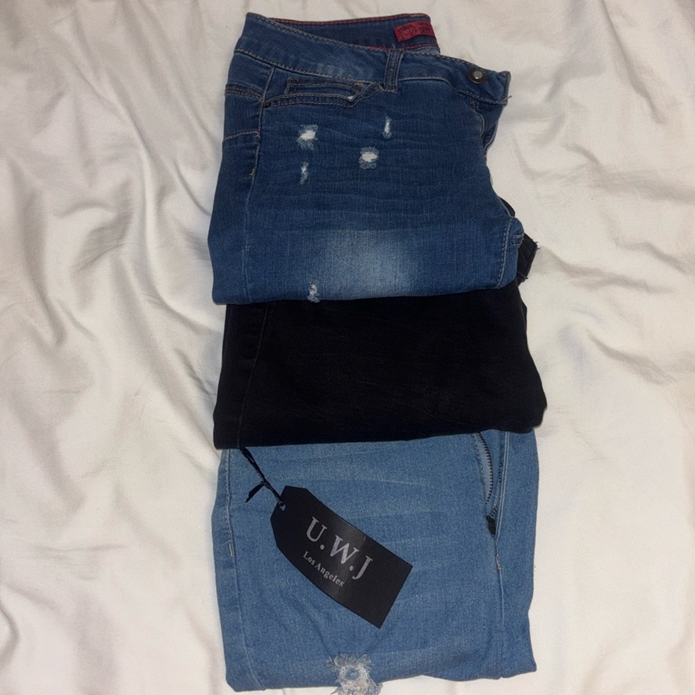 3 pairs size9 jeans